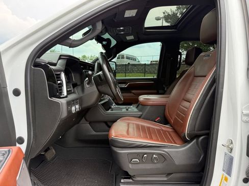 Used 2024 GMC Sierra 2500 Denali Ultimate AWD/4WD image 23