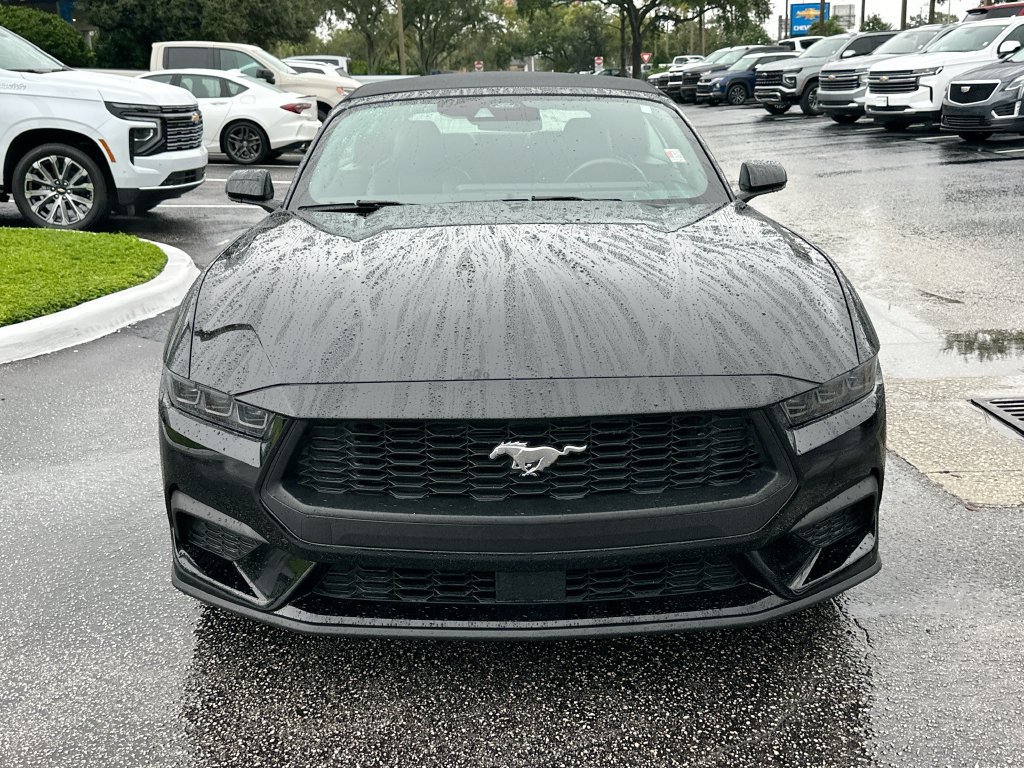 Used 2025 Ford Mustang Premium RWD image 2