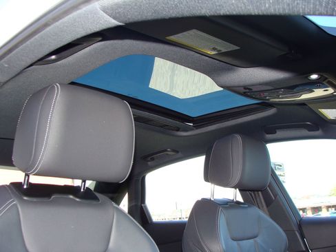 Used 2023 Audi A4 2.0T Premium w/ Convenience Package image 12