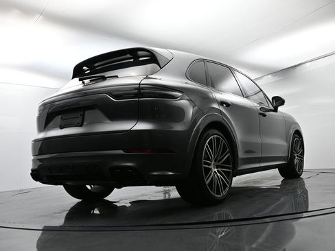 Certified 2023 Porsche Cayenne GTS image 50