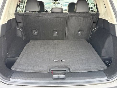 Certified 2023 Nissan Rogue SV w/ SV Premium B Package image 12