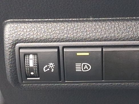 Used 2024 Toyota Corolla LE FWD image 24