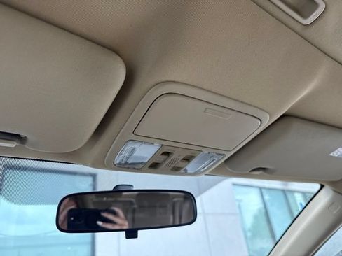 Used 2011 Honda CR-V EX image 16