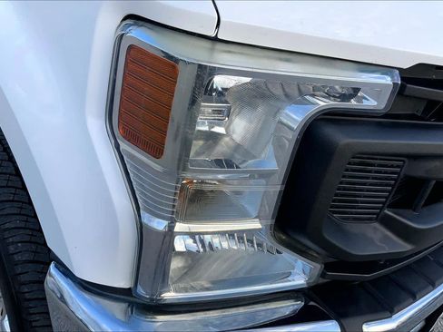 Used 2020 Ford F350 XL w/ Power Equipment Group image 27