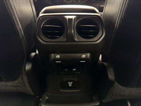 Used 2023 Jeep Wrangler Sahara AWD/4WD image 29
