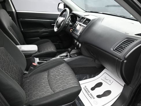 Used 2023 Mitsubishi Outlander Sport AWD image 25