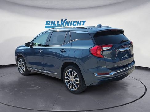 Used 2024 GMC Terrain Denali w/ Denali Premium Package AWD/4WD image 3