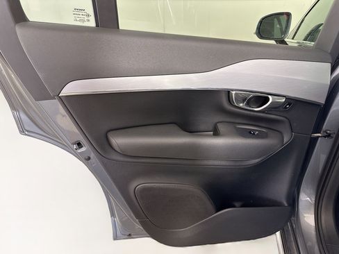 Used 2016 Volvo XC90 T5 Momentum image 25