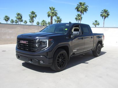 Used 2025 GMC Sierra 1500 Elevation
