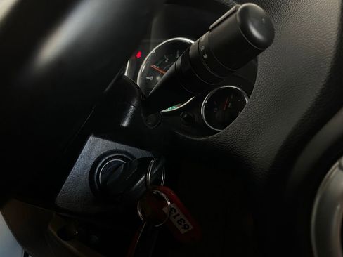 Used 2016 Jeep Wrangler Unlimited Rubicon w/ Connectivity Group image 23