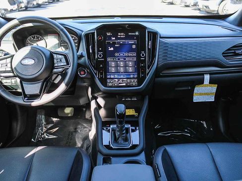 Certified 2025 Subaru Forester Touring AWD/4WD image 12
