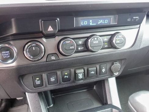 Certified 2021 Toyota Tacoma TRD Off-Road w/ Technology Package AWD/4WD image 22