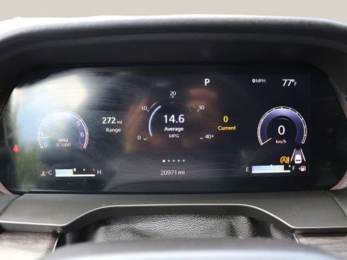 Used 2022 Jeep Grand Cherokee Overland w/ Luxury Tech Group IV RWD image 30