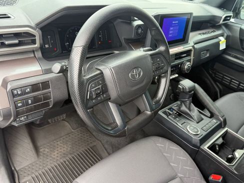 Certified 2024 Toyota Tacoma SR5 image 4