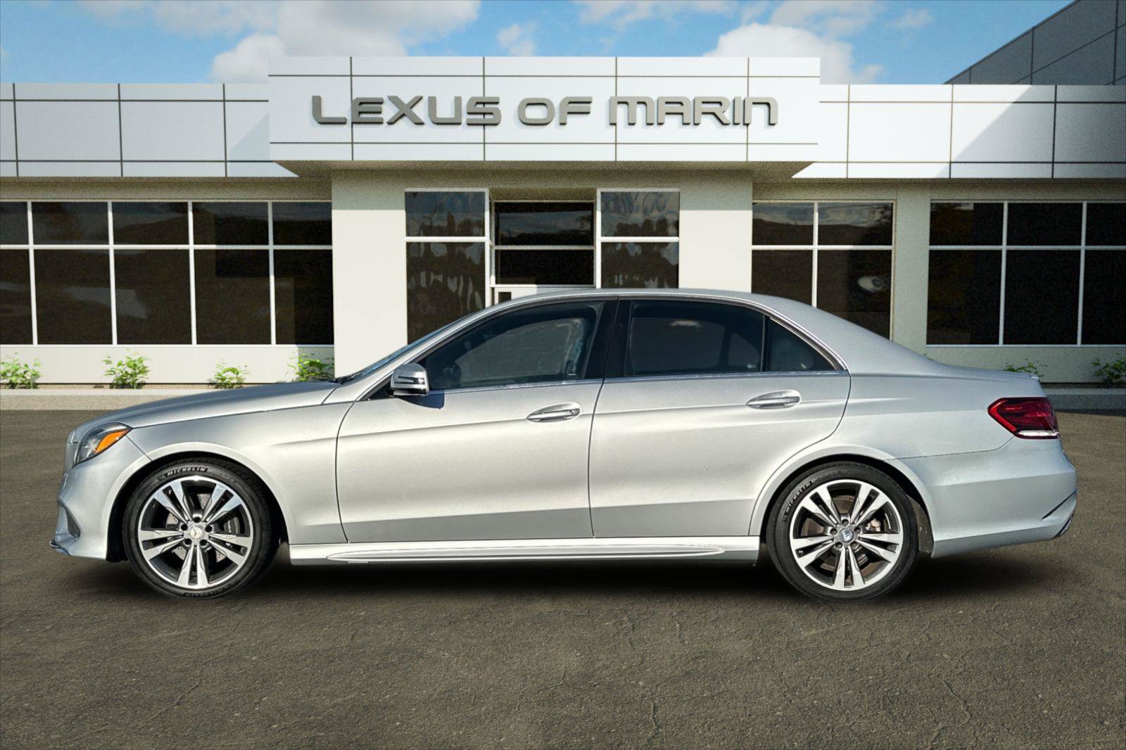 Used 2015 Mercedes-Benz E 350 Sedan image 2