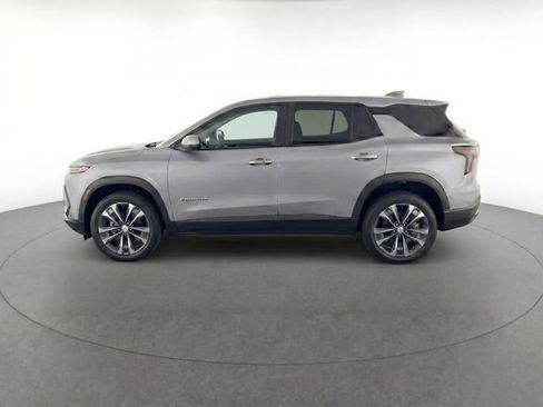 Used 2025 Chevrolet Equinox LT FWD image 4