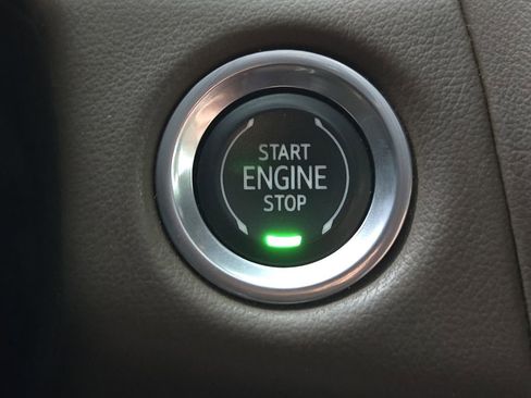 Used 2021 Chevrolet Tahoe High Country image 16