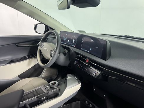 Used 2023 Kia EV6 Wind image 31