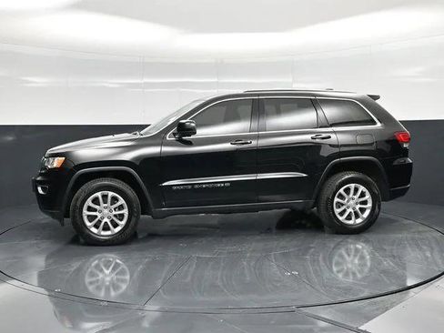Certified 2022 Jeep Grand Cherokee Laredo E AWD/4WD image 6