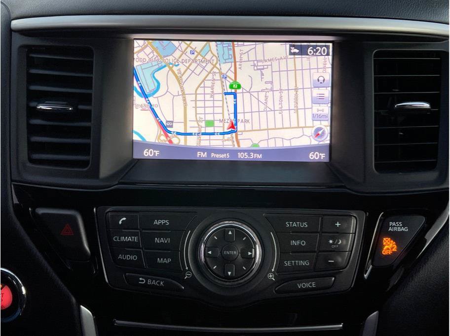Used 2019 Nissan Pathfinder SV w/ SV Tech Package AWD/4WD image 15