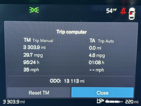 Used 2025 Volvo XC40 B5 Core image 27