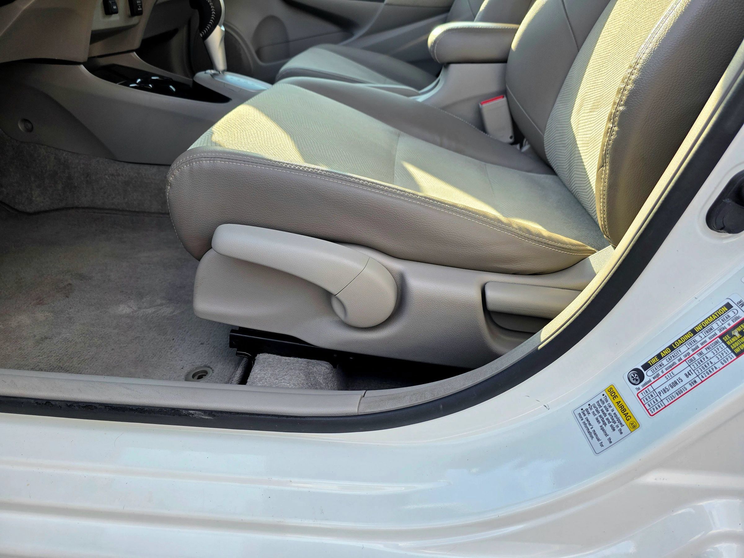 Used 2014 Honda Insight EX image 40