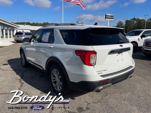Used 2022 Ford Explorer Limited image 12