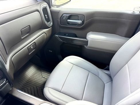 Used 2022 Chevrolet Silverado 1500 LTZ image 31