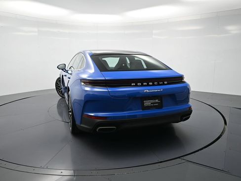 Used 2024 Porsche Panamera 4 image 27