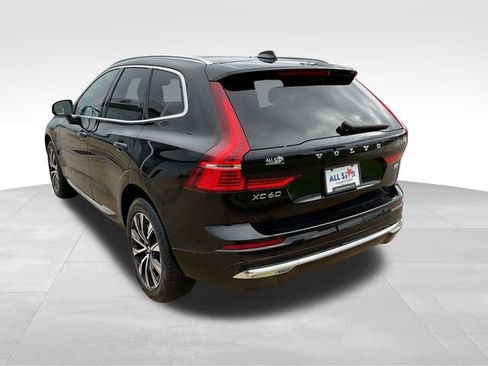 Used 2023 Volvo XC60 B5 Plus image 6