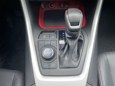 Used 2021 Toyota RAV4 TRD Off-Road image 15