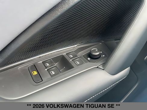 New 2026 Volkswagen Tiguan SE image 25