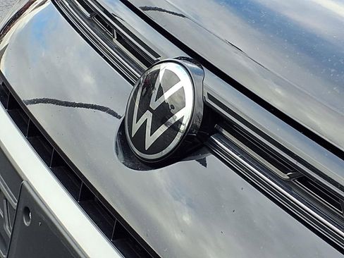 Used 2025 Volkswagen Taos S image 8