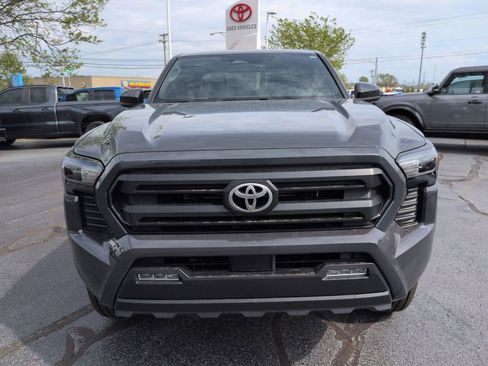 Used 2024 Toyota Tacoma SR5 image 8
