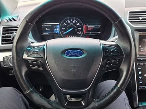 Used 2016 Ford Explorer Limited AWD/4WD image 18