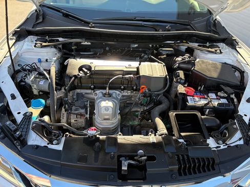 Used 2016 Honda Accord EX-L image 40