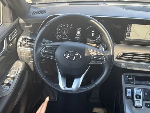 Used 2020 Hyundai Palisade Limited image 24