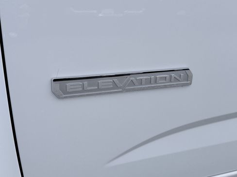 Used 2022 GMC Canyon Elevation w/ Trailering Package AWD/4WD image 10