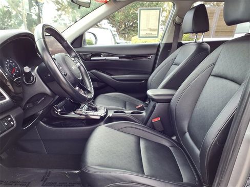 Used 2023 Kia Seltos EX image 8