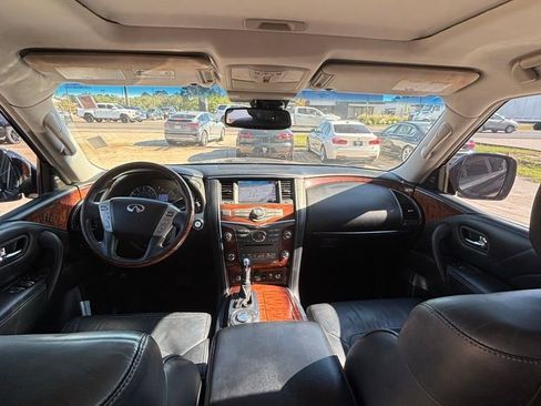 Used 2017 INFINITI QX80 2WD w/ Deluxe Technology Package image 16