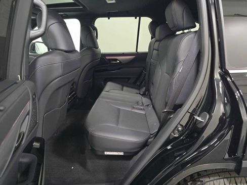 Used 2024 Lexus LX 600 F Sport image 5