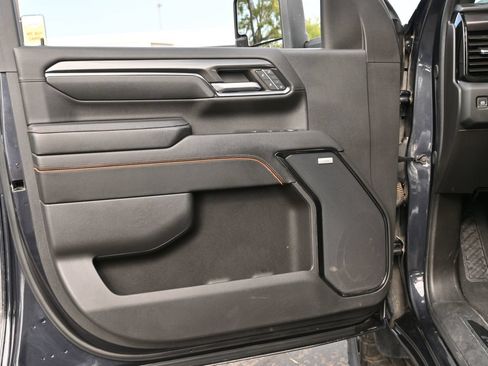 Used 2024 GMC Sierra 2500 AT4 w/ AT4 Premium Plus Package AWD/4WD image 19