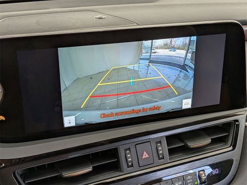 Certified 2024 Lexus ES 300h w/ Premium Package image 25