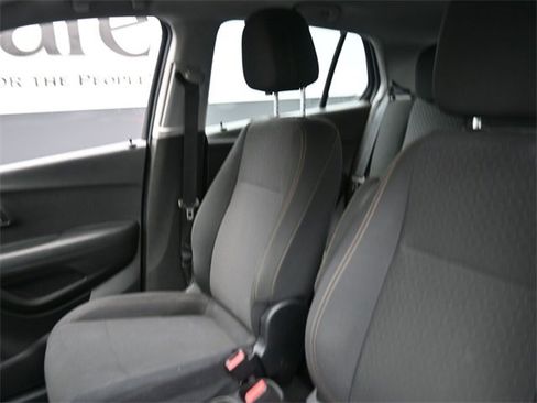 Used 2019 Chevrolet Trax LS image 16