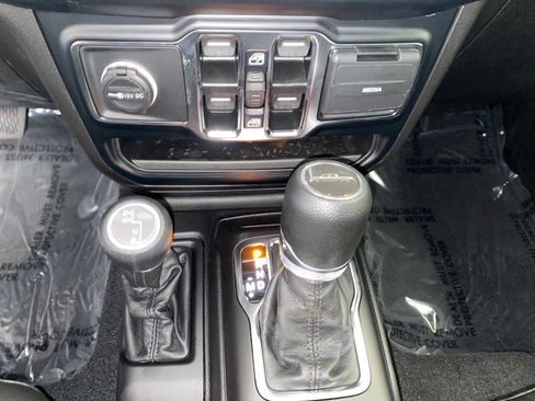 New 2023 Jeep Gladiator Willys image 20