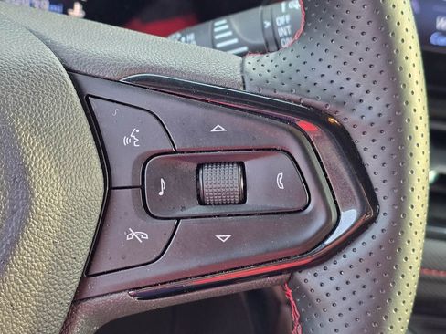 Used 2025 Chevrolet TrailBlazer RS w/ Driver Confidence Package image 21