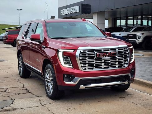 New 2026 GMC Yukon Denali w/ Denali Reserve Package AWD/4WD image 1