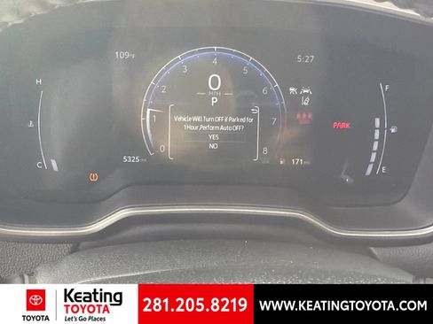 Used 2025 Toyota Corolla Cross XLE FWD image 14