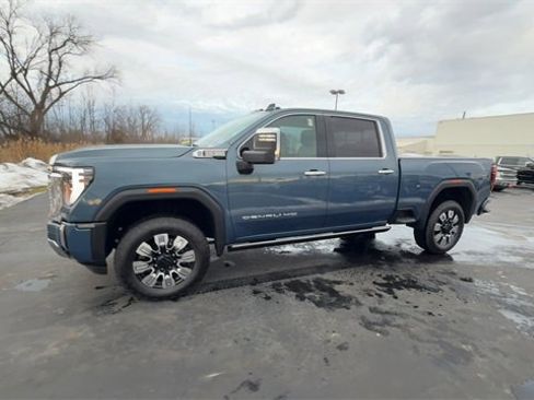 Used 2025 GMC Sierra 2500 Denali w/ Denali Reserve Package image 4