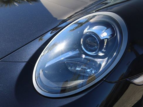 Used 2019 Porsche 911 Targa 4 GTS image 11